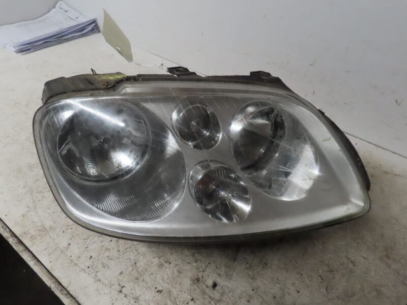 VOLKSWAGEN-PHARE D