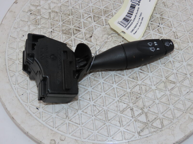 FORD-COMMANDE ESSUIE GLACE