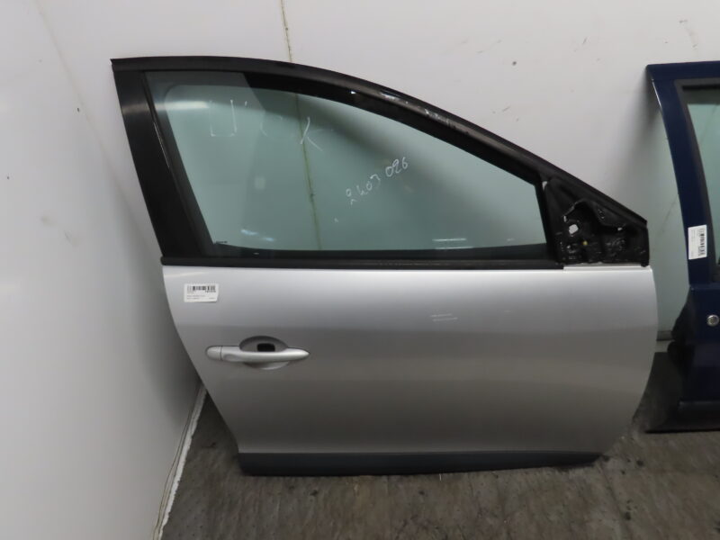 RENAULT-PORTE AVD