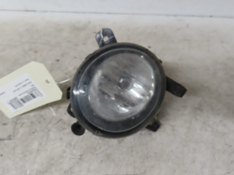 B.M.W.-PHARE ANTIBROUILLARD AVG