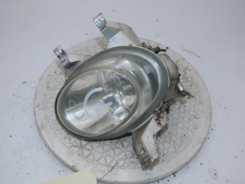 PEUGEOT-PHARE ANTIBROUILLARD AVG
