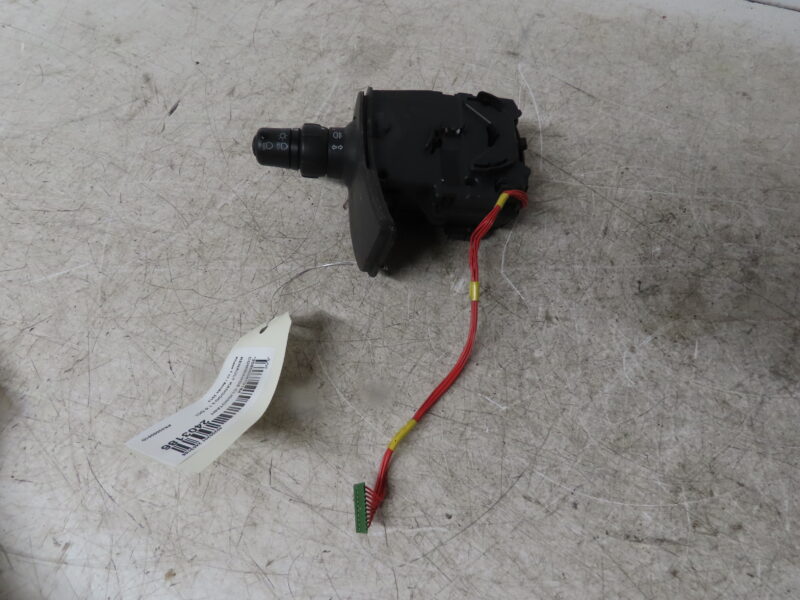 RENAULT-COMMANDE CLIGNOTANT