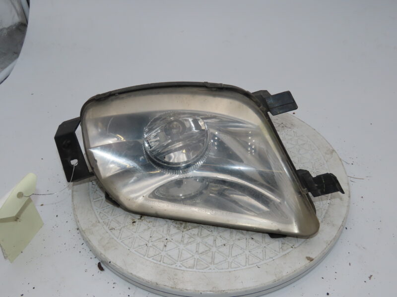 PEUGEOT-PHARE ANTIBROUILLARD AVG
