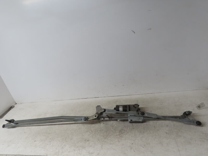 PEUGEOT-MOTEUR ESSUIE-GLACE AV