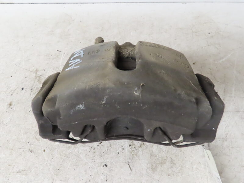 VOLKSWAGEN-ETRIER DE FREIN AVD