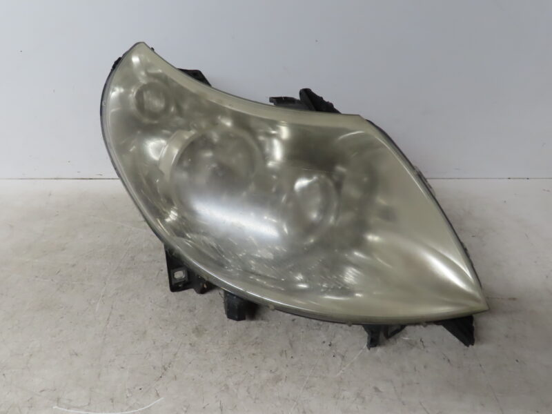 PEUGEOT-PHARE D