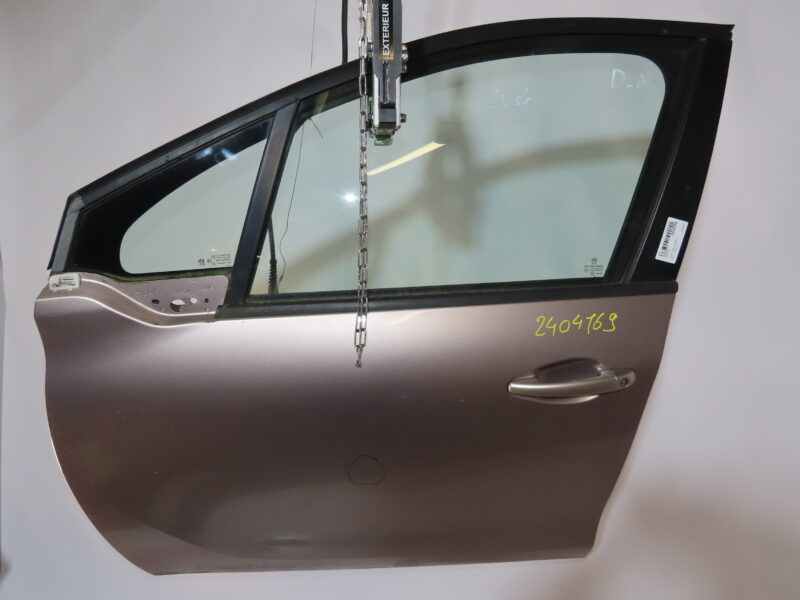 PEUGEOT-PORTE AVG