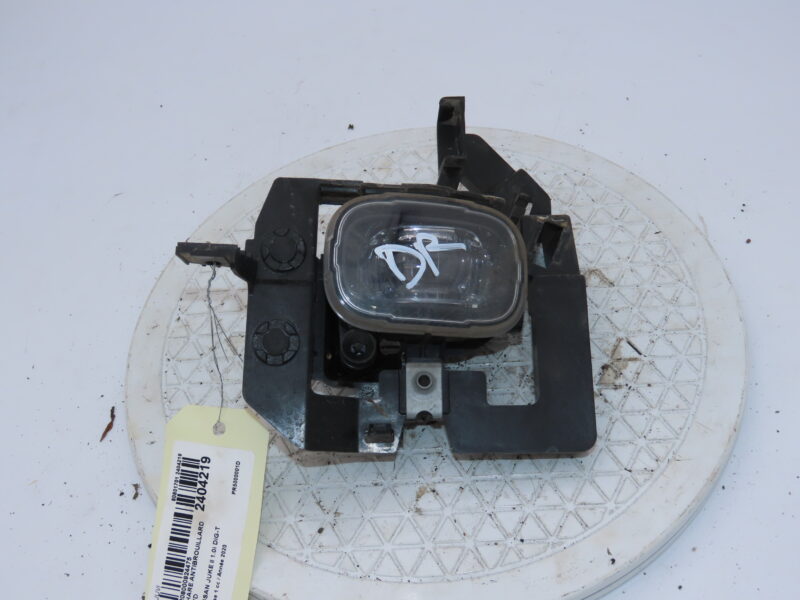 NISSAN-PHARE ANTIBROUILLARD AVD