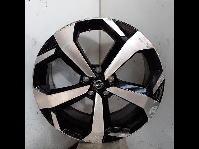 NISSAN-JANTE ALUMINIUM 2