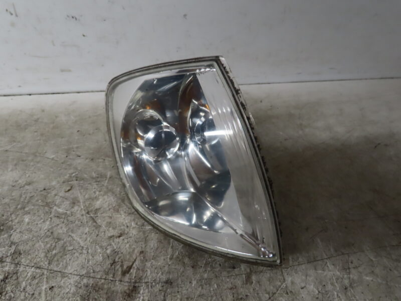 VOLKSWAGEN-CLIGNOTANT D