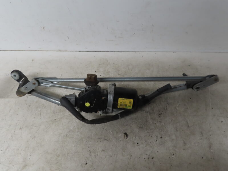 DACIA-MOTEUR ESSUIE-GLACE AV