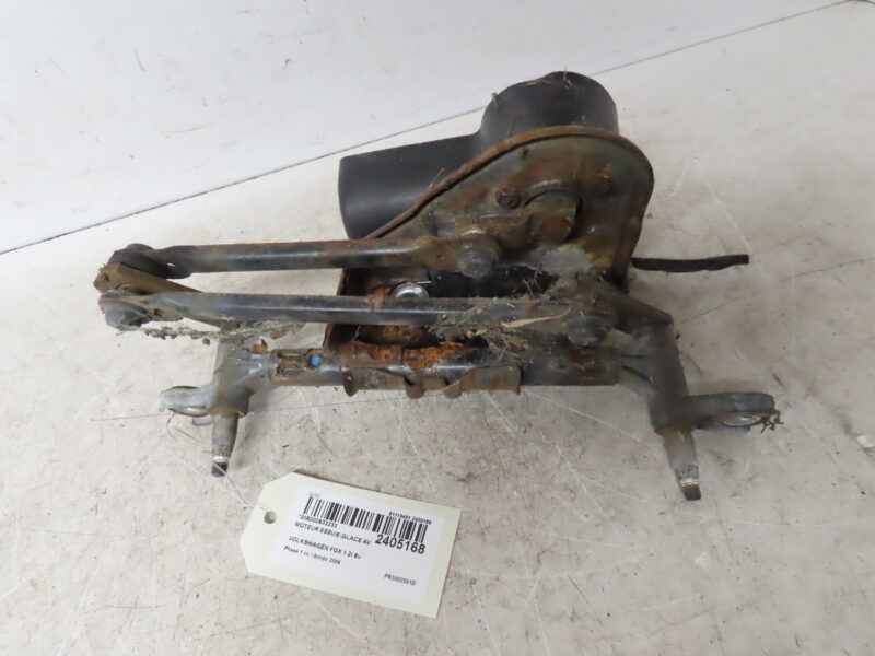 VOLKSWAGEN-MOTEUR ESSUIE-GLACE AV