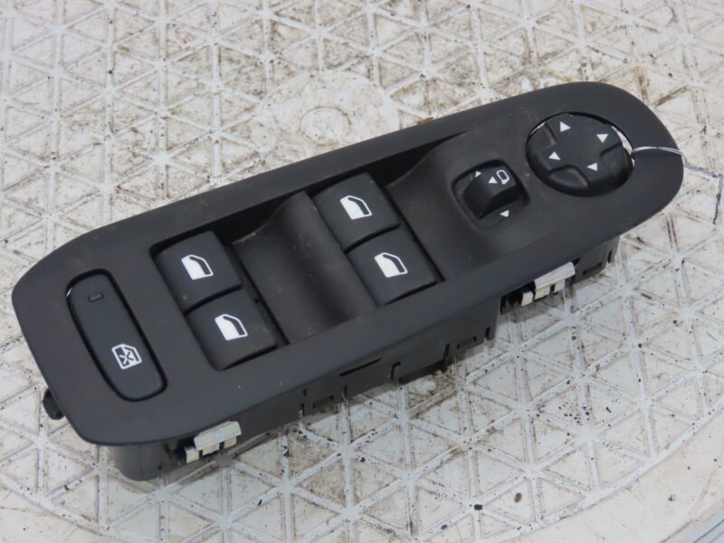PEUGEOT-COMMANDE LEVE-GLACE PORTE AVG