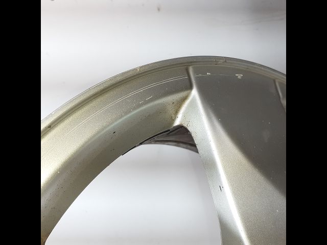 RENAULT-JANTE ALUMINIUM 3