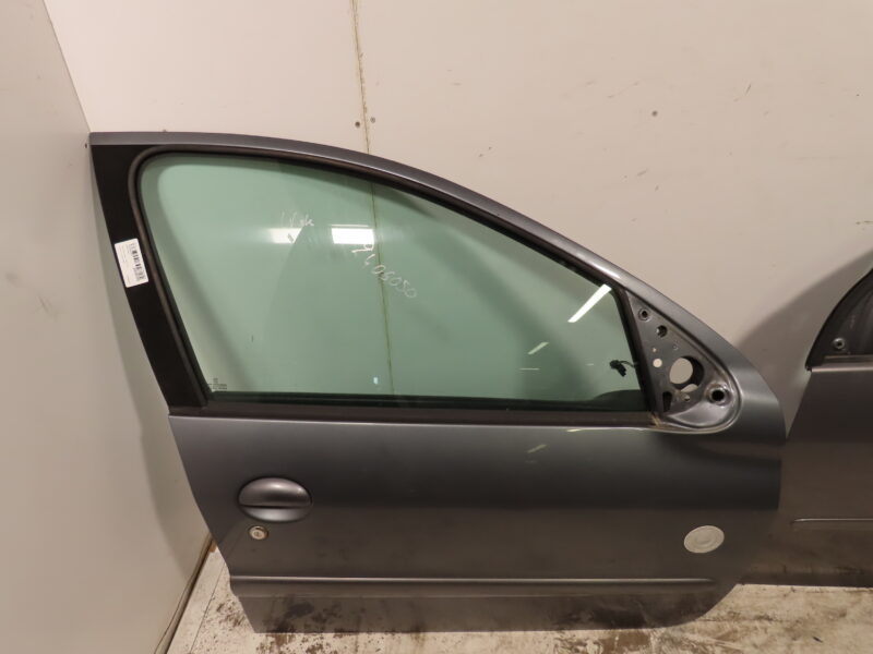 PEUGEOT-PORTE AVD