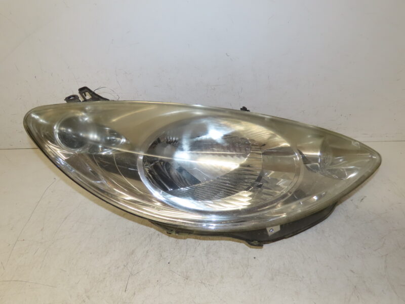 PEUGEOT-PHARE D