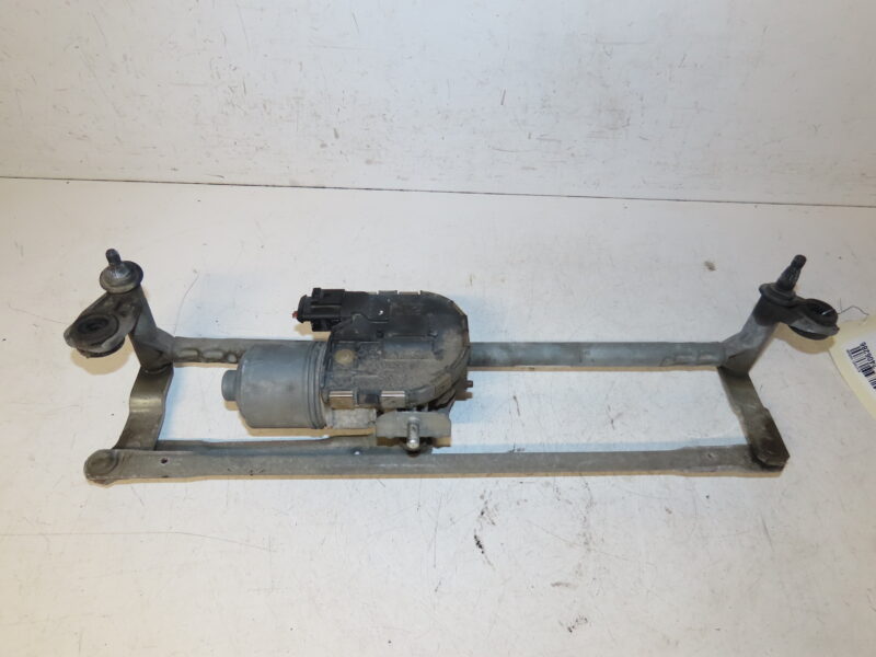 VOLKSWAGEN-MOTEUR ESSUIE-GLACE AV