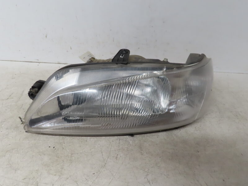 PEUGEOT-PHARE G