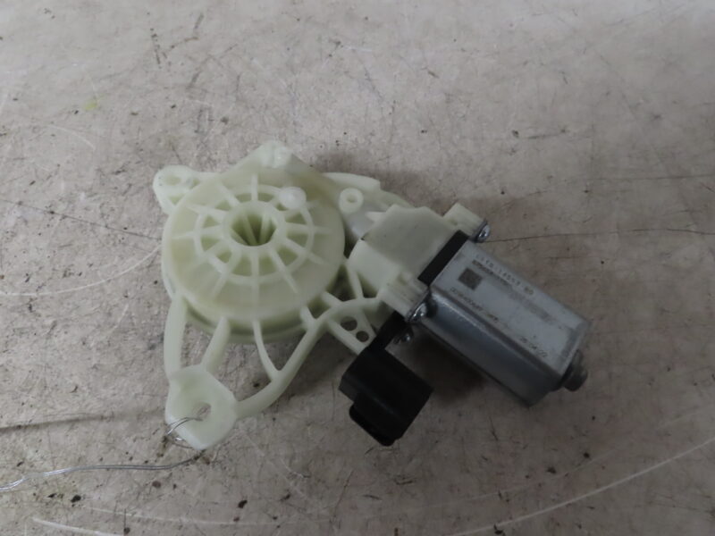 FORD-MOTEUR LEVE-VITRE AVG