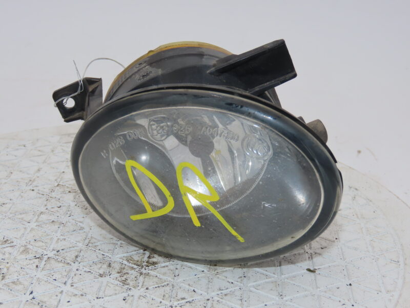 VOLKSWAGEN-PHARE ANTIBROUILLARD AVD