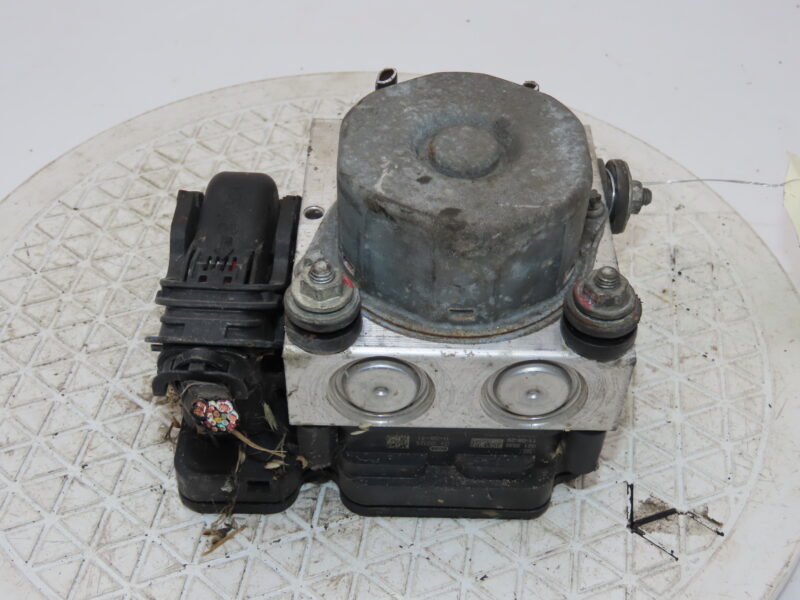 SUZUKI-UNITE HYDRAULIQUE ABS