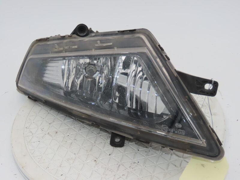 SEAT-PHARE ANTIBROUILLARD AVG