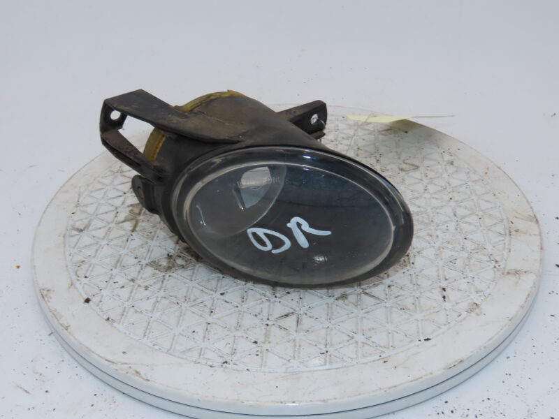VOLKSWAGEN-PHARE ANTIBROUILLARD AVD