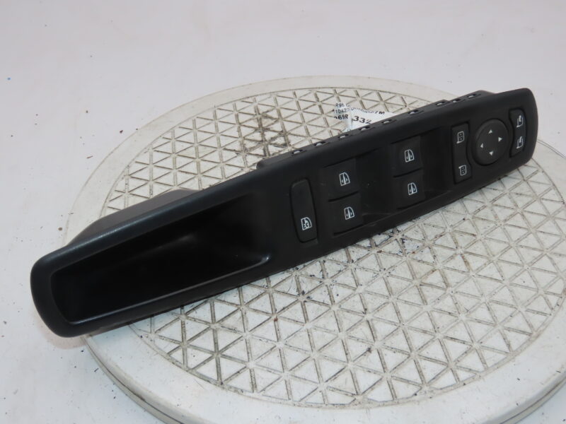 RENAULT-COMMANDE LEVE-GLACE PORTE AVG
