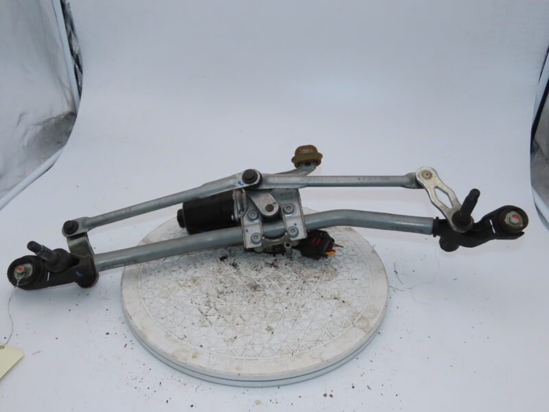 PEUGEOT-MOTEUR ESSUIE-GLACE AV