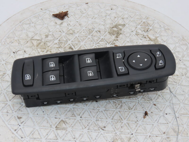 RENAULT-COMMANDE LEVE-GLACE PORTE AVG