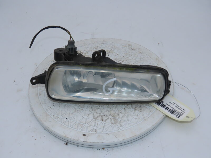 FORD-PHARE ANTIBROUILLARD AVG