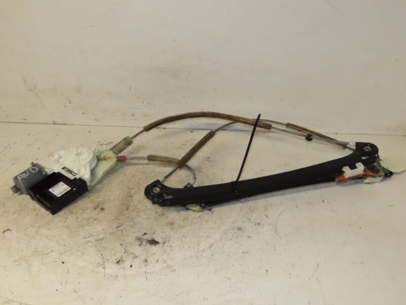 AUDI-MECANISME+MOTEUR LEVE-GLACE AVD