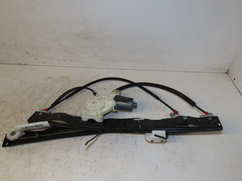 FORD-MECANISME+MOTEUR LEVE-GLACE AVD