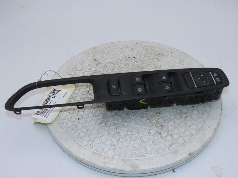 RENAULT-COMMANDE LEVE-GLACE PORTE AVG