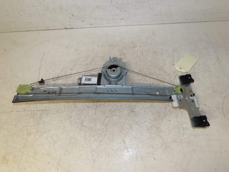 PEUGEOT-MECANISME+MOTEUR LEVE-GLACE AVG