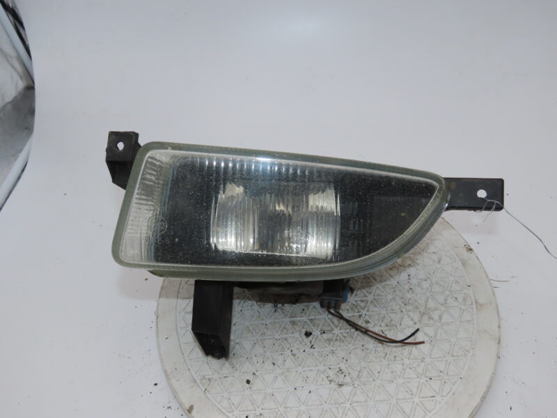 OPEL-PHARE ANTIBROUILLARD AVG