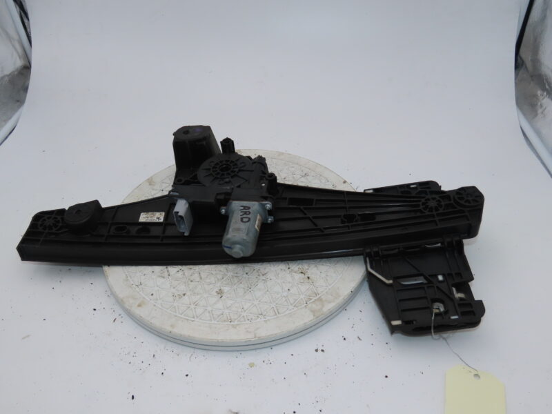 PEUGEOT-MECANISME+MOTEUR LEVE-GLACE ARD