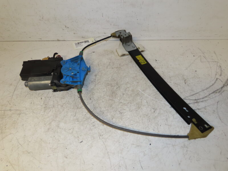 AUDI-MECANISME+MOTEUR LEVE-GLACE ARG