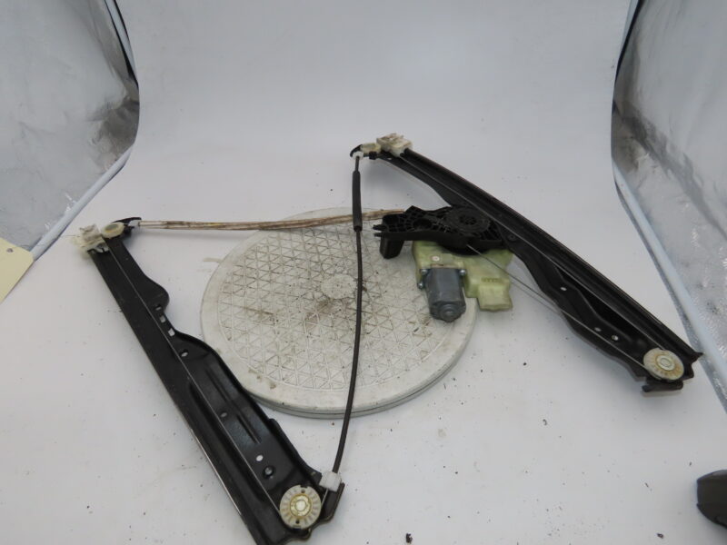 PEUGEOT-MECANISME+MOTEUR LEVE-GLACE AVD