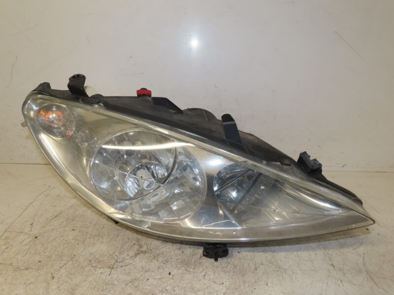 PEUGEOT-PHARE D