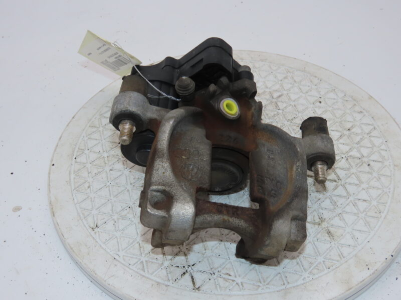 VOLKSWAGEN-ETRIER DE FREIN ARD