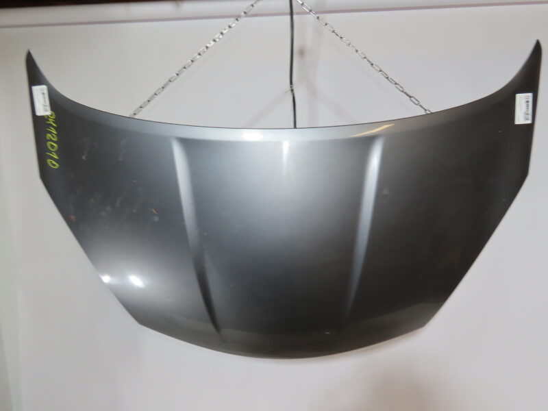 NISSAN-CAPOT