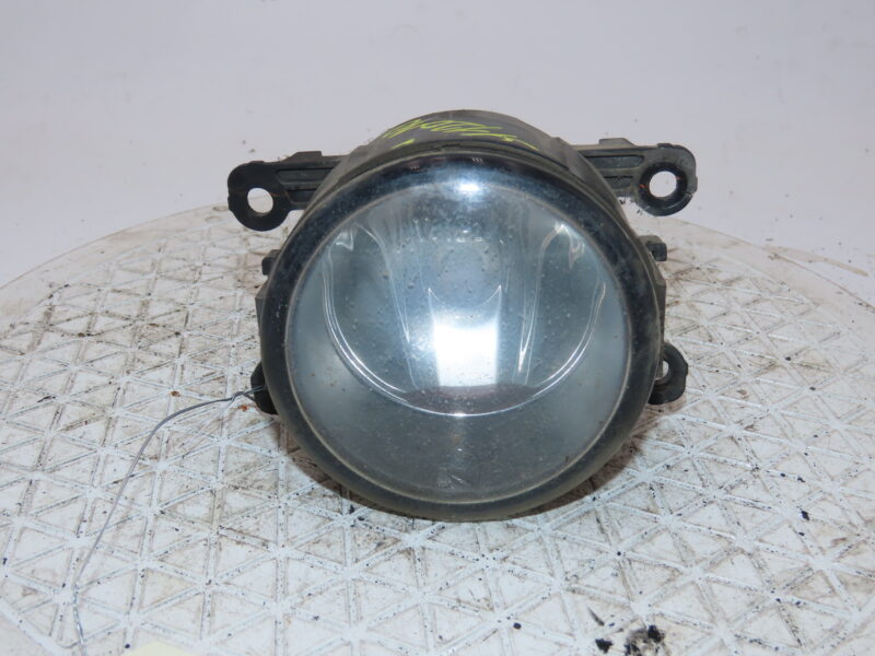 NISSAN-PHARE ANTIBROUILLARD AVD