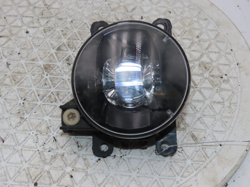 RENAULT-PHARE ANTIBROUILLARD AVD