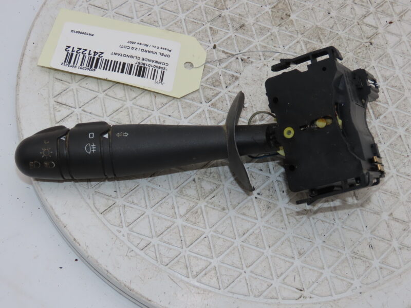OPEL-COMMANDE CLIGNOTANT