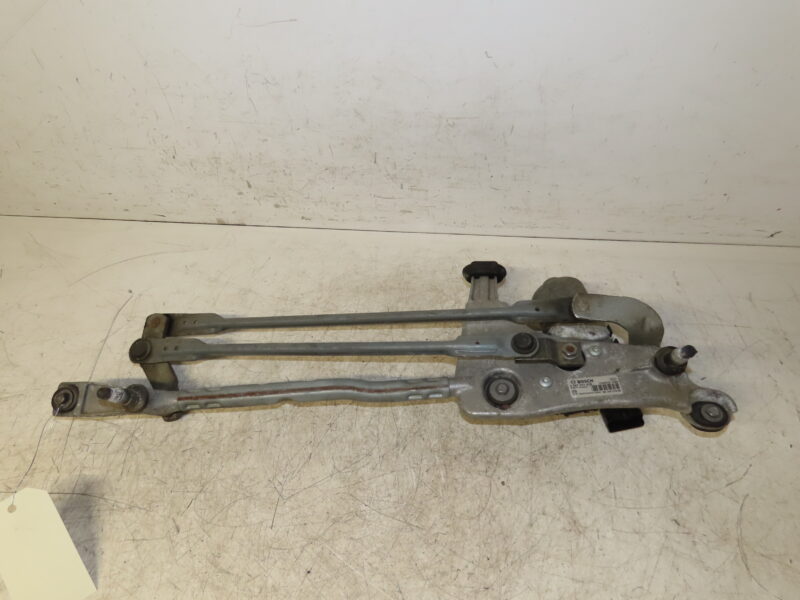 PEUGEOT-MOTEUR ESSUIE-GLACE AV