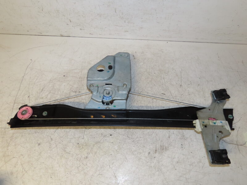 PEUGEOT-MECANISME+MOTEUR LEVE-GLACE AVD