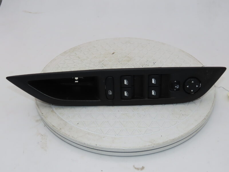 PEUGEOT-COMMANDE LEVE-GLACE PORTE AVG
