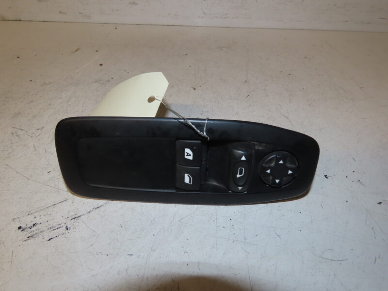 PEUGEOT-COMMANDE LEVE-GLACE PORTE AVG