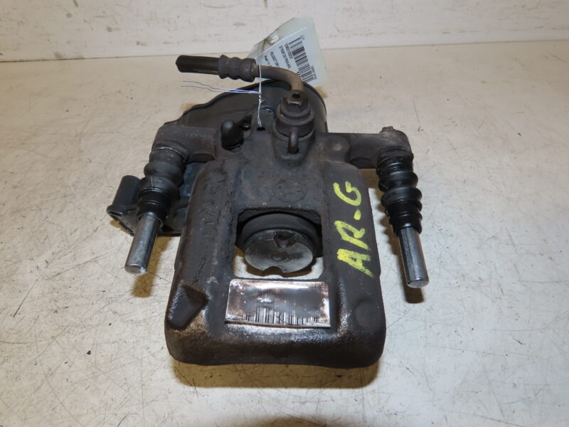 PEUGEOT-ETRIER DE FREIN ARG